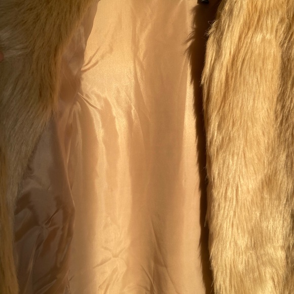 Red snap vest - Large - Picture 4 of 6